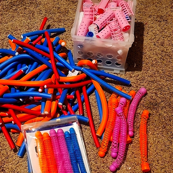 Salon Perm rod tubes and curlers hairstylist - Picture 1 of 4